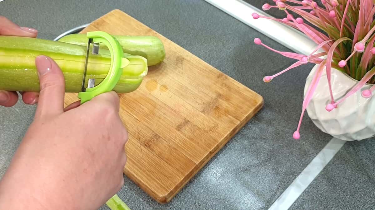 cc6f165307e271cb1dc56331a03b8f9f