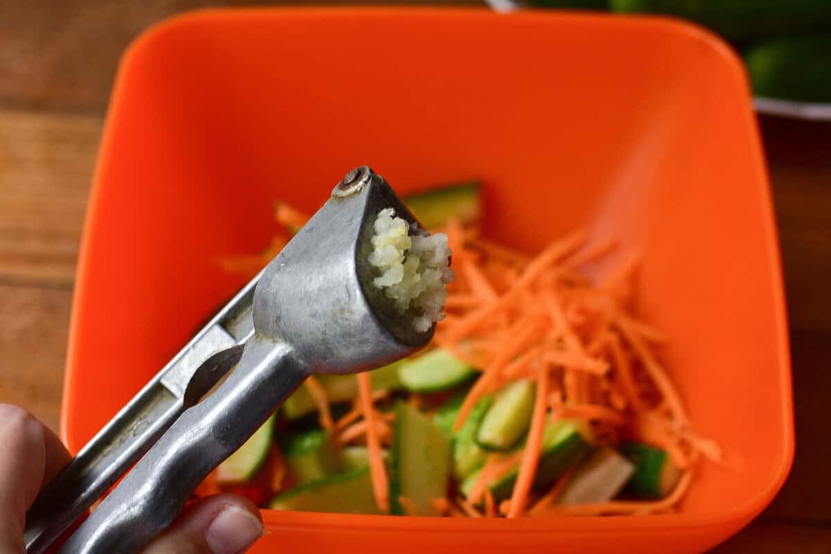 4b76e8da119fcf0c48ac6807f6f827eb