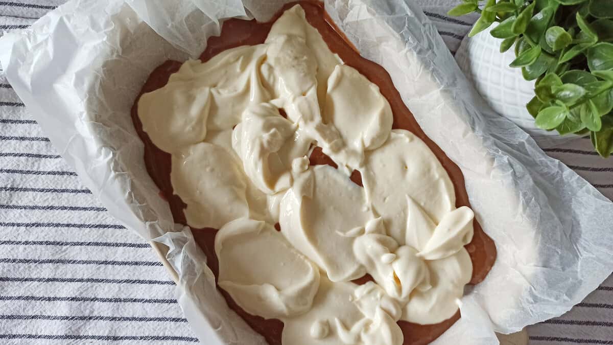 e56b0d7661bd64b1a4c3f7e53c1e0e60