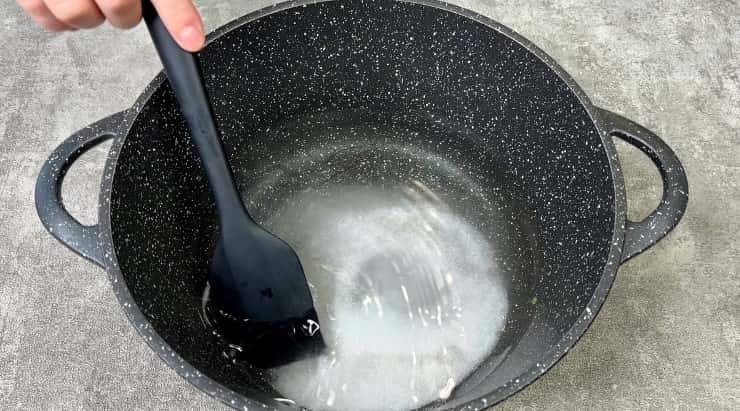 Рецепт шпинату на зиму без оцту: таку заготовку я використовую для салатів, соусів, заправок - дуже зручно