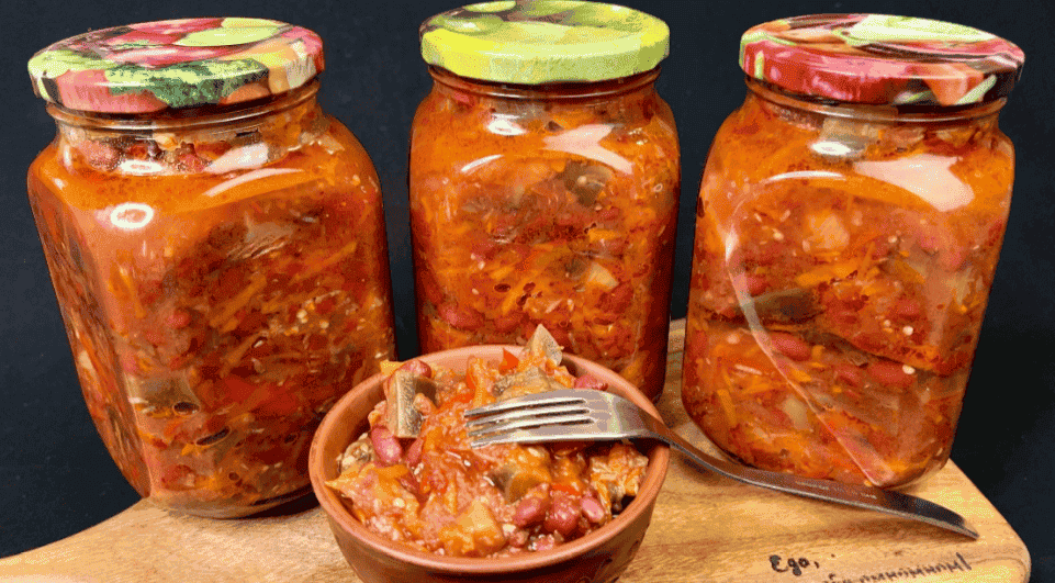 Баклажани з квасолею на зиму: роблю багато, зберігаю в шафі і всю зиму їмо, відразу і закуска, і салат, і гарячий гарнір