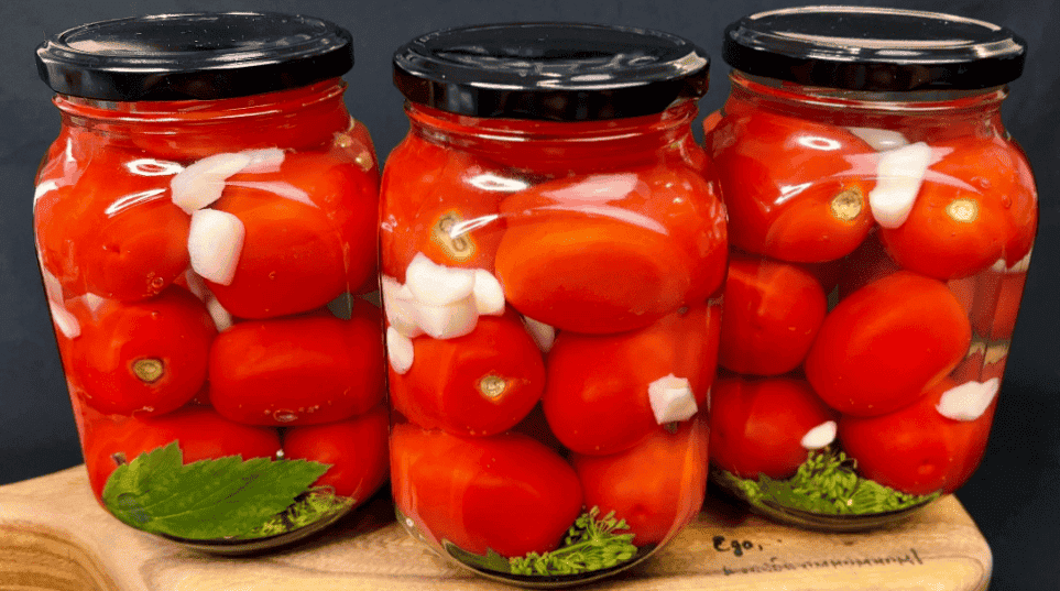 Медові помідори на зиму: без стерилізації і зберігаються в квартирі, пробуєш і не відірватися, дуже смачні і ароматні