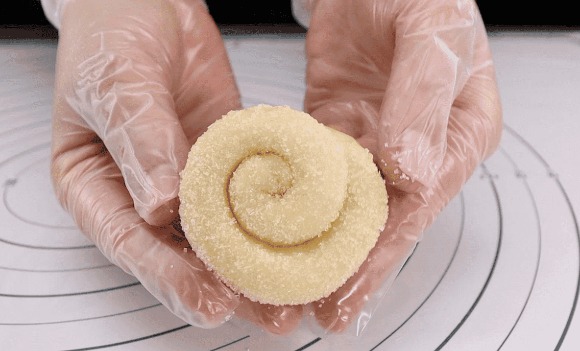 4ed94374915fa5f6e0f1c877f8ed6584