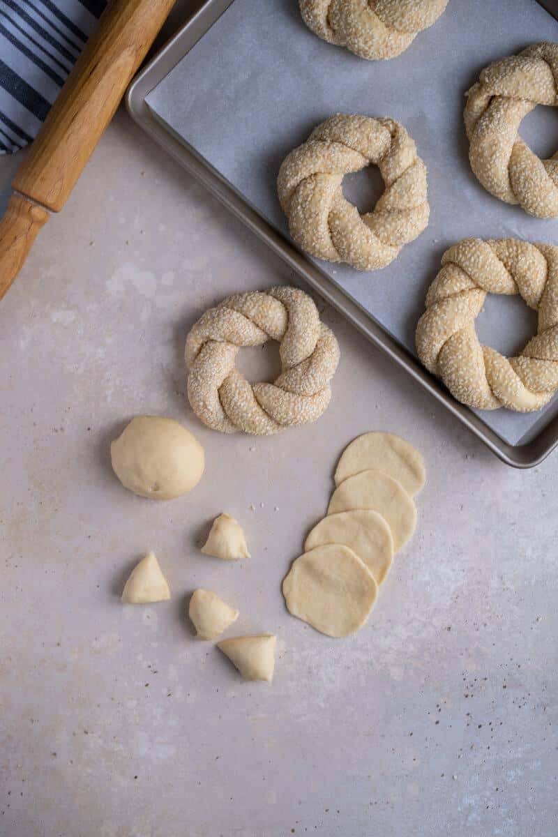 24696a2942435e5a2c36fc7784d0dc6d