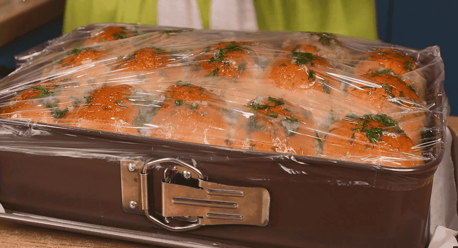 Якщо готую борщ, тільки з часниковими пампушками за цим рецептом: пишні, м'якесенькі, ароматні і дуже смачні (довго не черствіють)