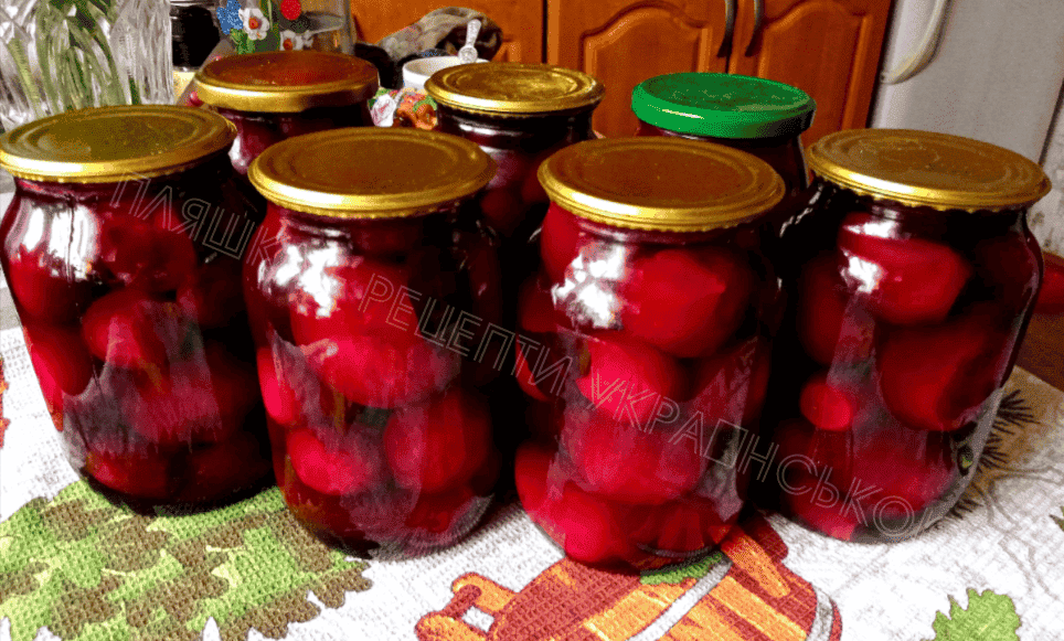 Маринований буряк цілком, який підходить до всього, чи до салатів чи як заправка: тому маленькі бурячки ніколи не викидаю, а готую з них ідеальну заготовку на зиму