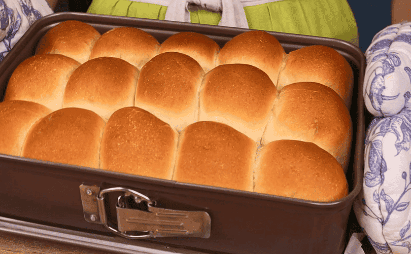 Якщо готую борщ, тільки з часниковими пампушками за цим рецептом: пишні, м'якесенькі, ароматні і дуже смачні (довго не черствіють)