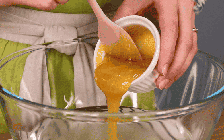 Домашній шоколадний торт без яєць, вершкового масла та вершкового сиру: приготувала бюджетний, але розкішний тортик, ніхто не повірив, що бісквіт на воді