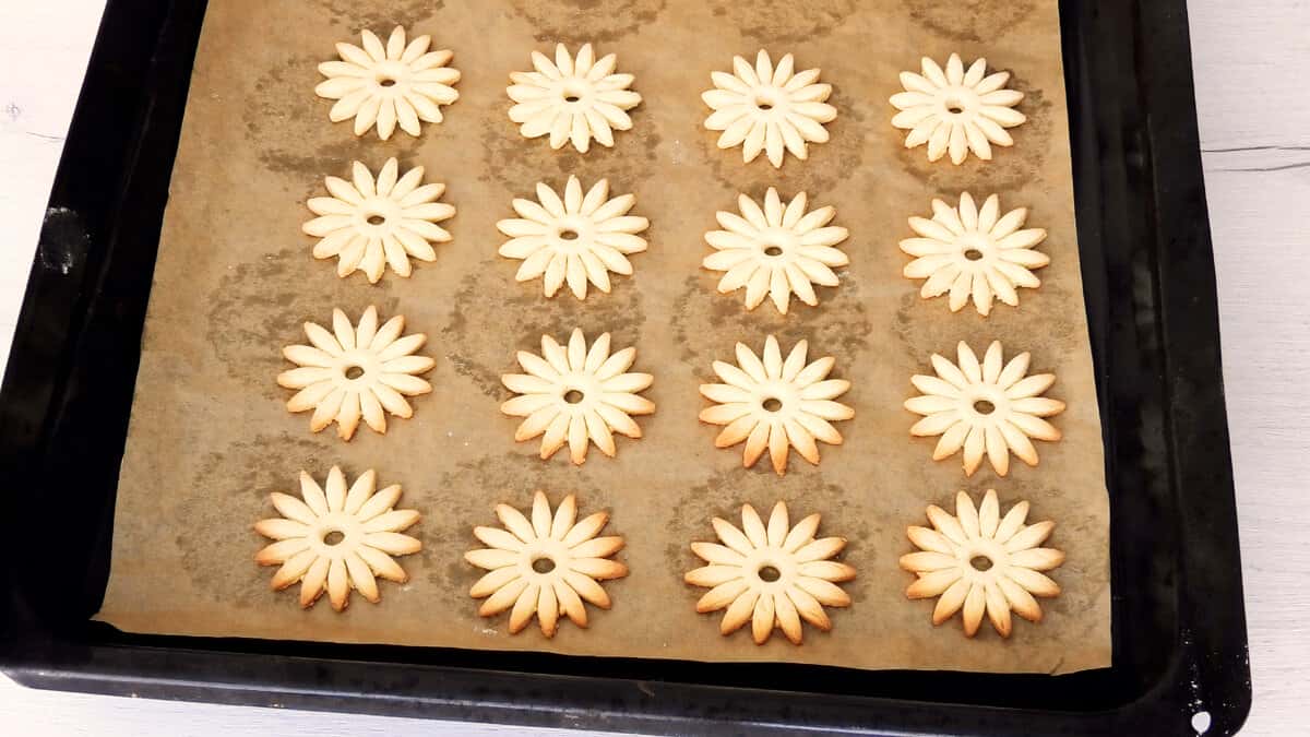 17f6e4807f370775814395ae000e69a3