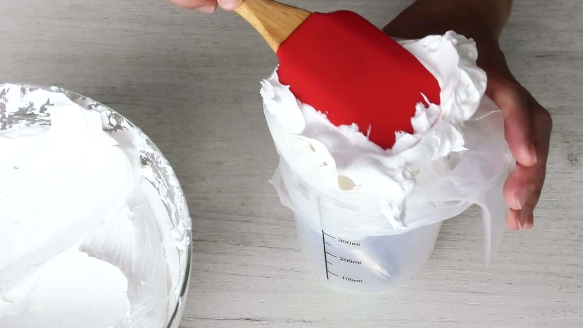 42869df7411baaef0814646a3005ed7b