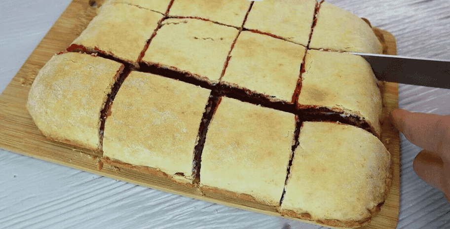 Ягідний пиріг без яєць та молока: ділюсь найпростішим рецептом пісного універсального тіста на якому готую навіть печиво і рогалики