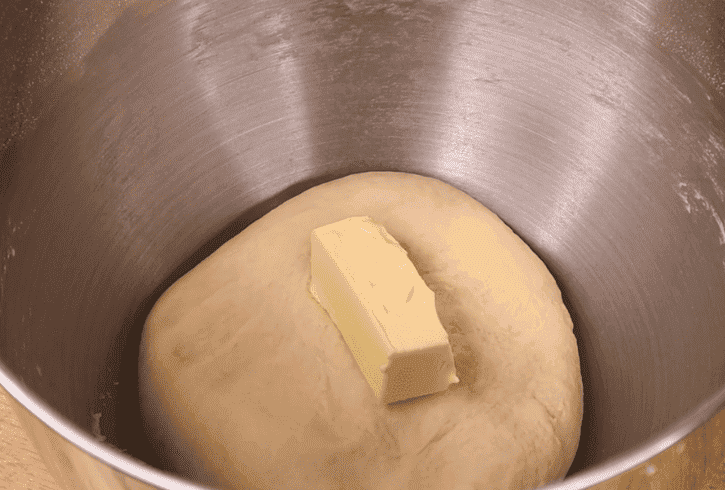 Печу булочки-рулетики з ягодами аґрусу до чаю за цим рецептом вже давно: такі м'якесенькі, повітряні і ніжні, немов тануть в роті, їдять навіть ті хто аґрус не любить