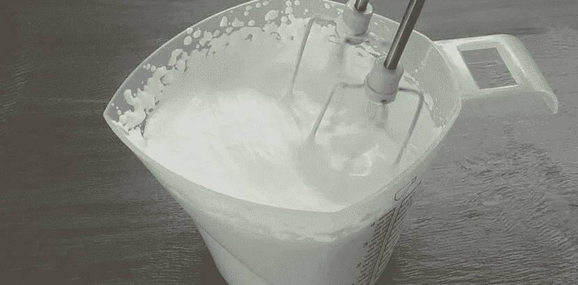 Йогуртовий торт-суфле без випічки - простий рецепт торта, з яким впорається кожна господинька - зберігайте собі цей простий рецепт