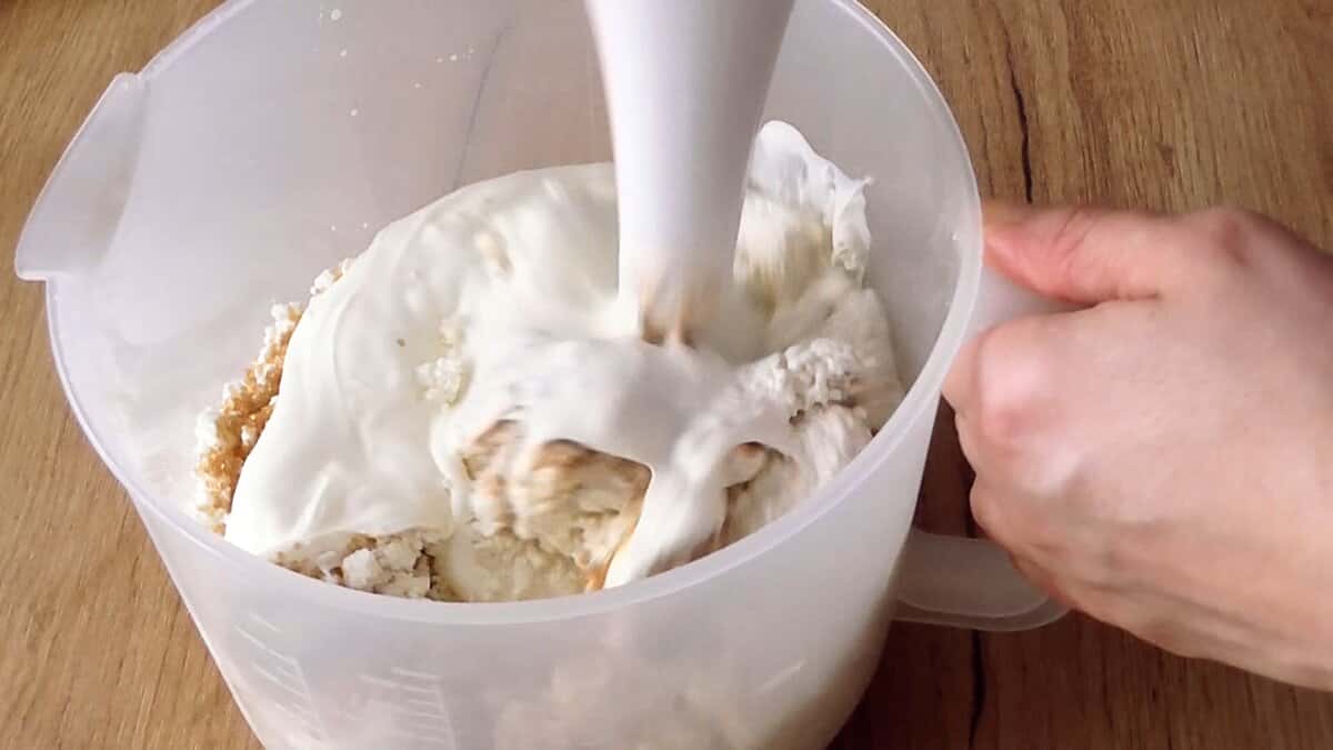 e90811d030f737372a9e9f21ab7427c1