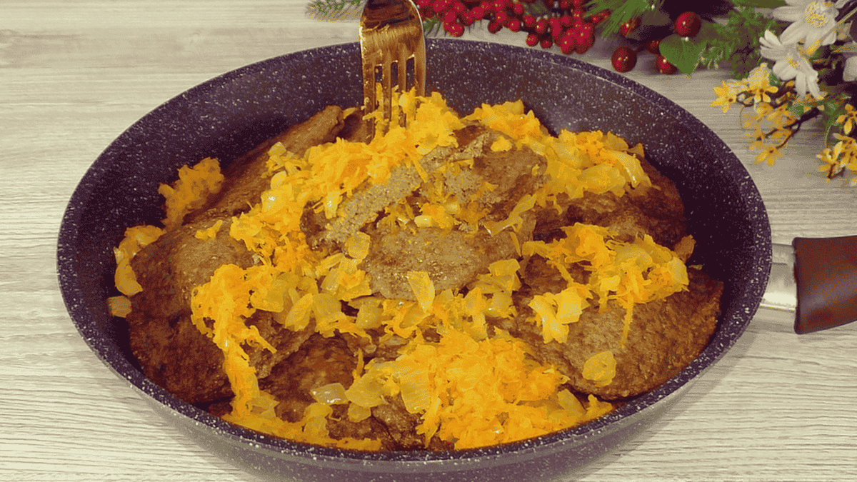 Куряча печінка з овочами на сковороді, просто і дуже смачно: ділюсь своїм улюбленим рецептом приготування ніжної печінки