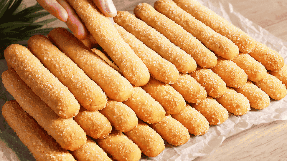 Ароматні лимонні палички, з хрумкою цукровою скоринкою і м'які всередині - найпростіший рецепт смачного домашнього печива