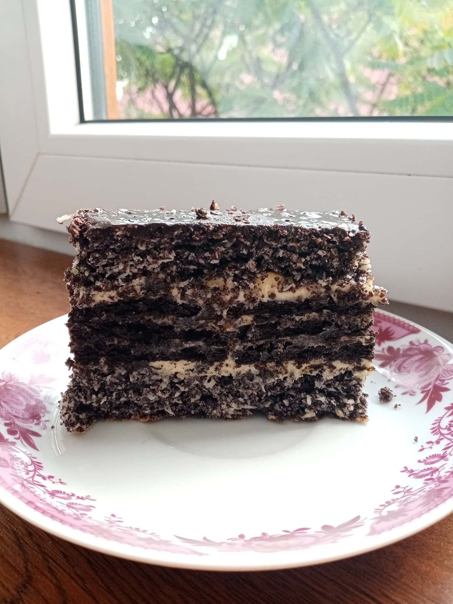 Торт "Райська насолода" за рецептом української господині: розкішна домашня випічка до чаю і не тільки