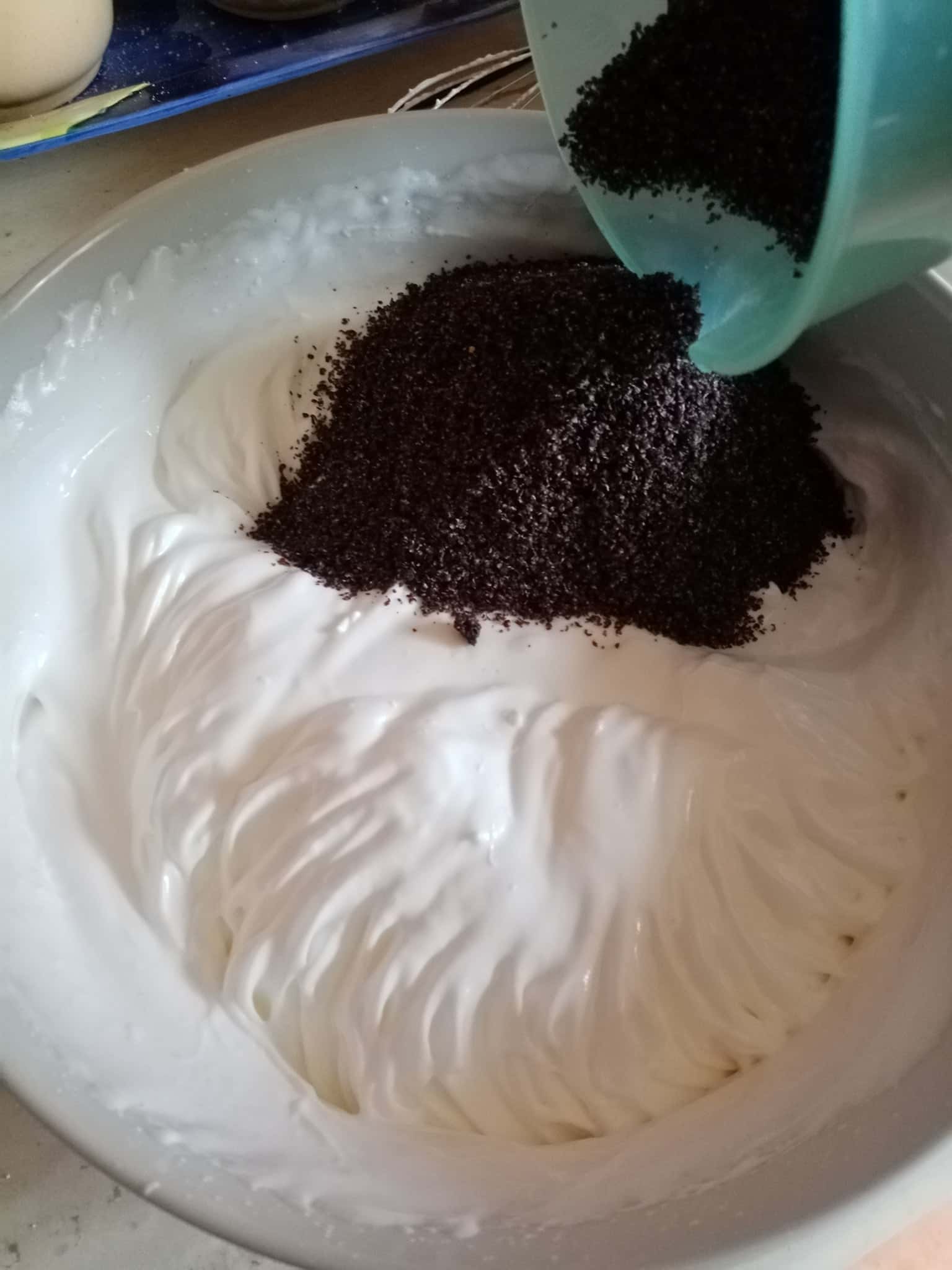 Торт "Райська насолода" за рецептом української господині: розкішна домашня випічка до чаю і не тільки