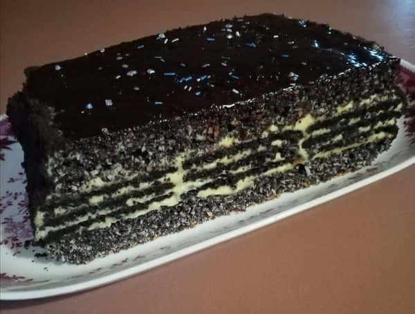 Торт "Райська насолода" за рецептом української господині: розкішна домашня випічка до чаю і не тільки