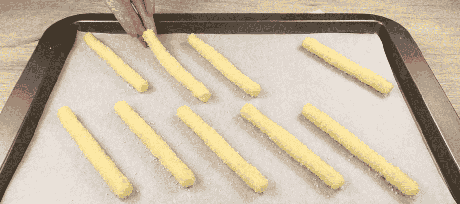 Ароматні лимонні палички, з хрумкою цукровою скоринкою і м'які всередині - найпростіший рецепт смачного домашнього печива