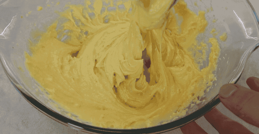 Ніжний торт із заварними тістечками "Пломбірна хмаринка": дуже смачний, повітряний і красивий десерт, який вразив мене з першого шматочка