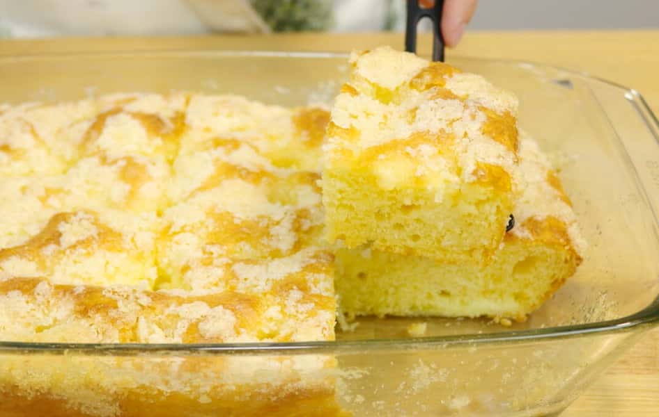 Цукровий пиріг до чаю - ніжний, соковитий, просочений вершками пиріг із цукровою скоринкою ( покроковий рецепт з фото)
