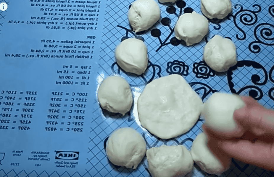 37a77d20385a3420231e45350fbde751