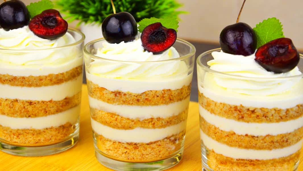 Ідеальний варіант приготування торта «Медовик» - максимально простий і легкий десерт, що смаком здивує навіть вибагливого гурмана