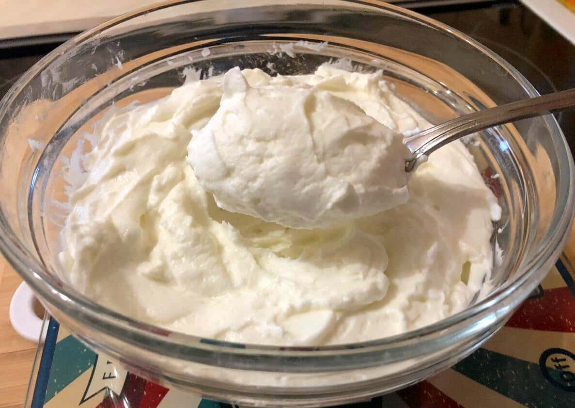 Крем-сир з 1 інгредієнта в домашніх умови - готую справжній, дуже смачний сир "за копійки" своїми руками