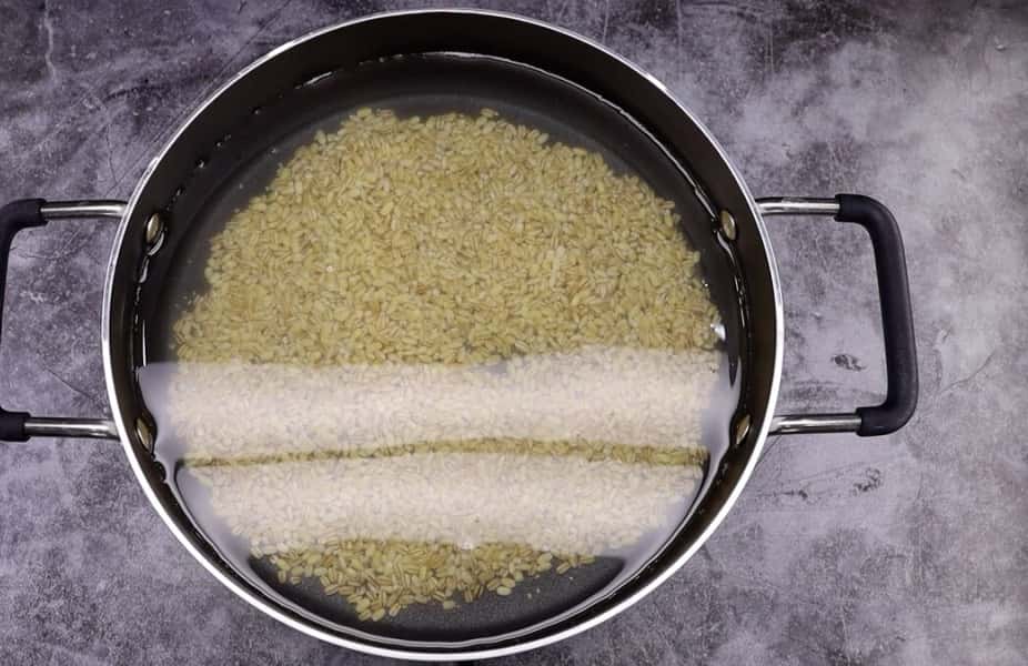 Готую свій улюблений ПІСНИЙ СУП "Розсольник" - додавання деяких спецій та заправки роблять його ще більш насиченим до смаку