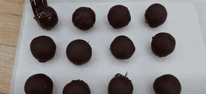 Домашні ПІСНІ цукерки "на швидку руку" - простий і легкий рецепт неймовірно смачних і корисних солодощів