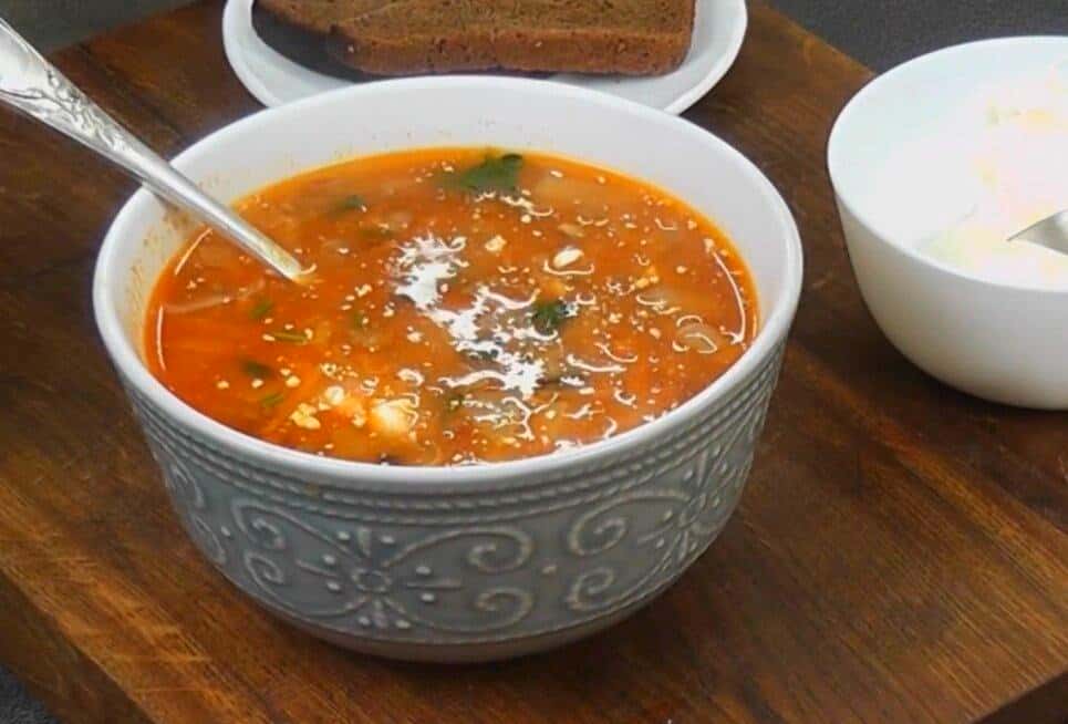 Рецепт пісного борщу з квасолею - у такому виконанні, борщ анітрохи не гірше ніж з м'ясом