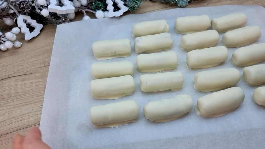 27d0a03d9776f5d5472ca3788778e95c