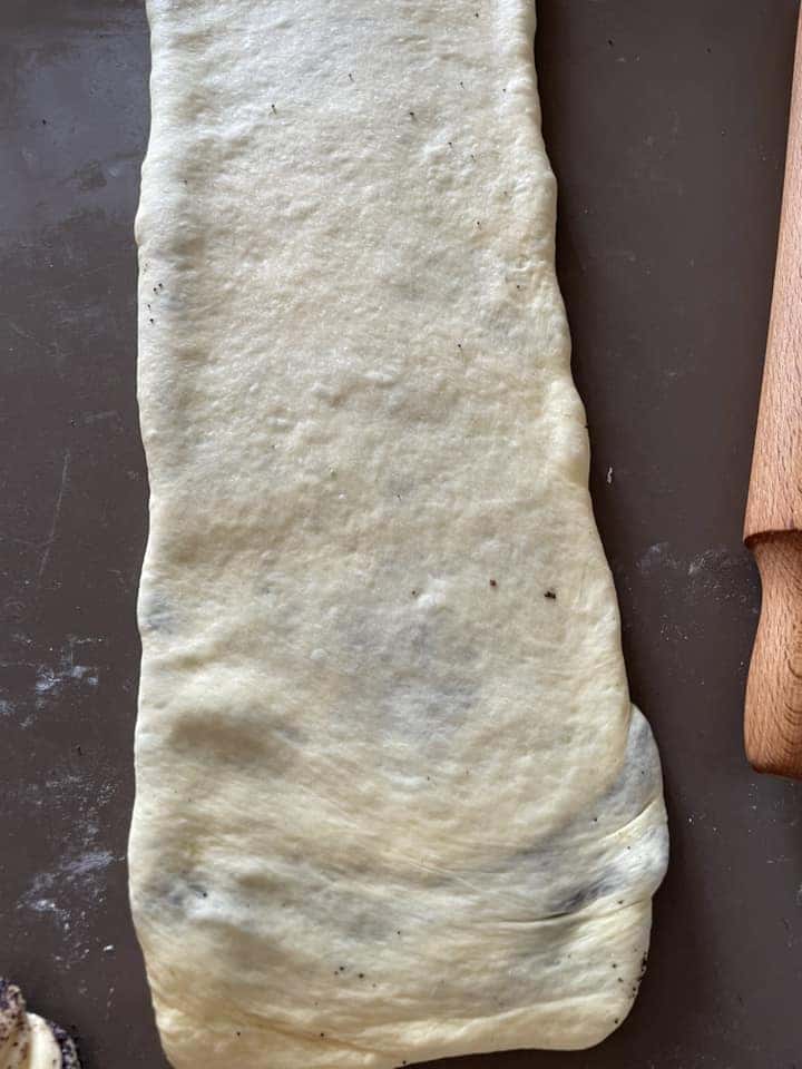 Смачні булочки з маком "Віночки" - булочки вдаються соковиті, м'які, начинки багато: перевірений рецепт від української господині