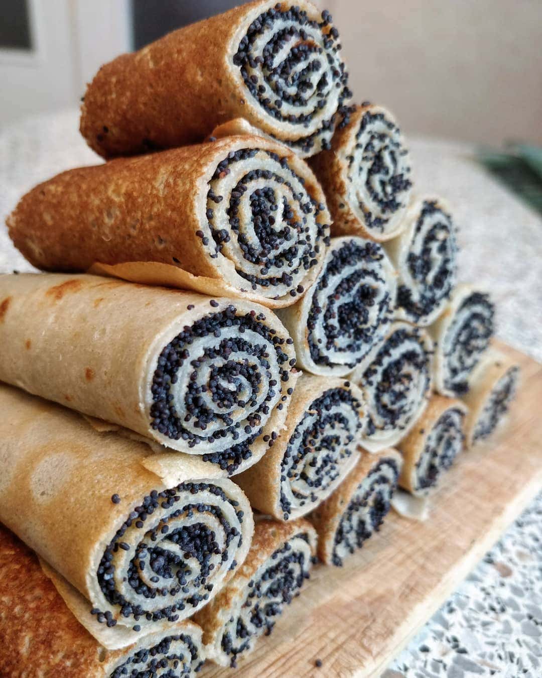 Млинці з маковою начинкою - це мої найулюбленіші млинці, їла б їх щодня (простенький, перевірений рецепт)