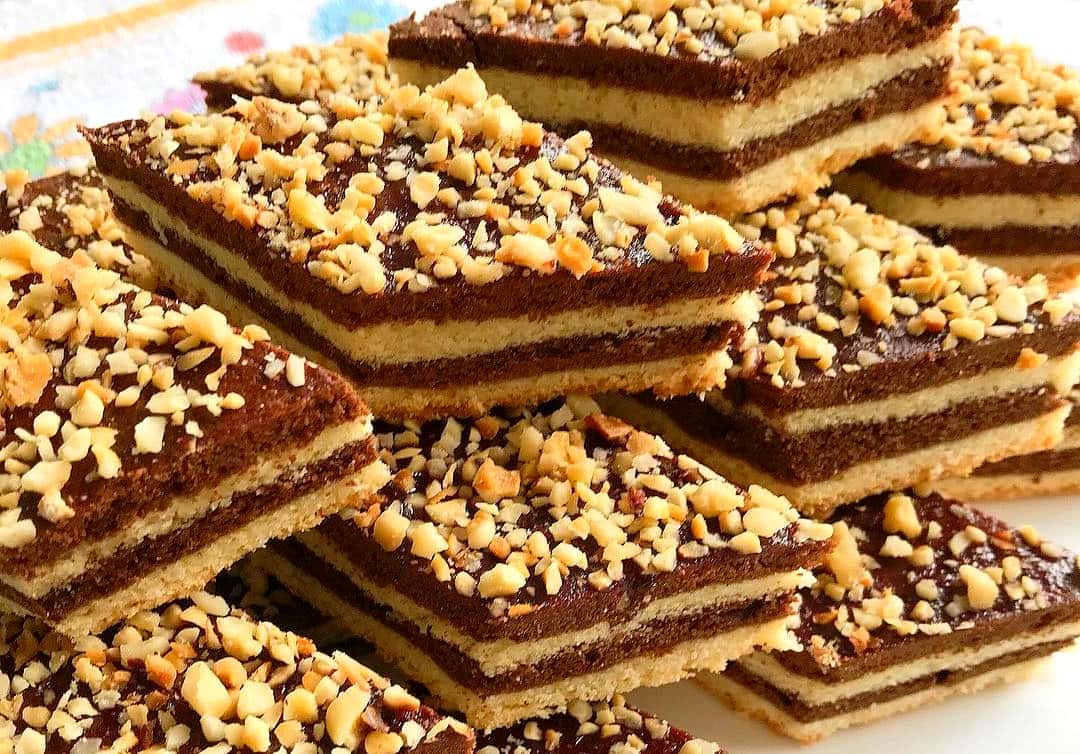 Ідеальне печиво "День і ніч" з джемом і горішками: простенька і дуже смачна випічка для домашнього чаювання