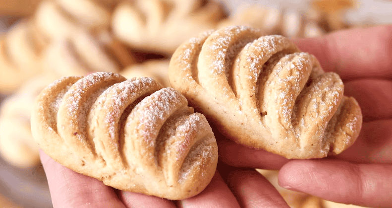 Домашнє печиво до чаю, яке просто тане в роті: ніжне, розсипчасте - його з'їли миттєво, навіть крихти не залишилось