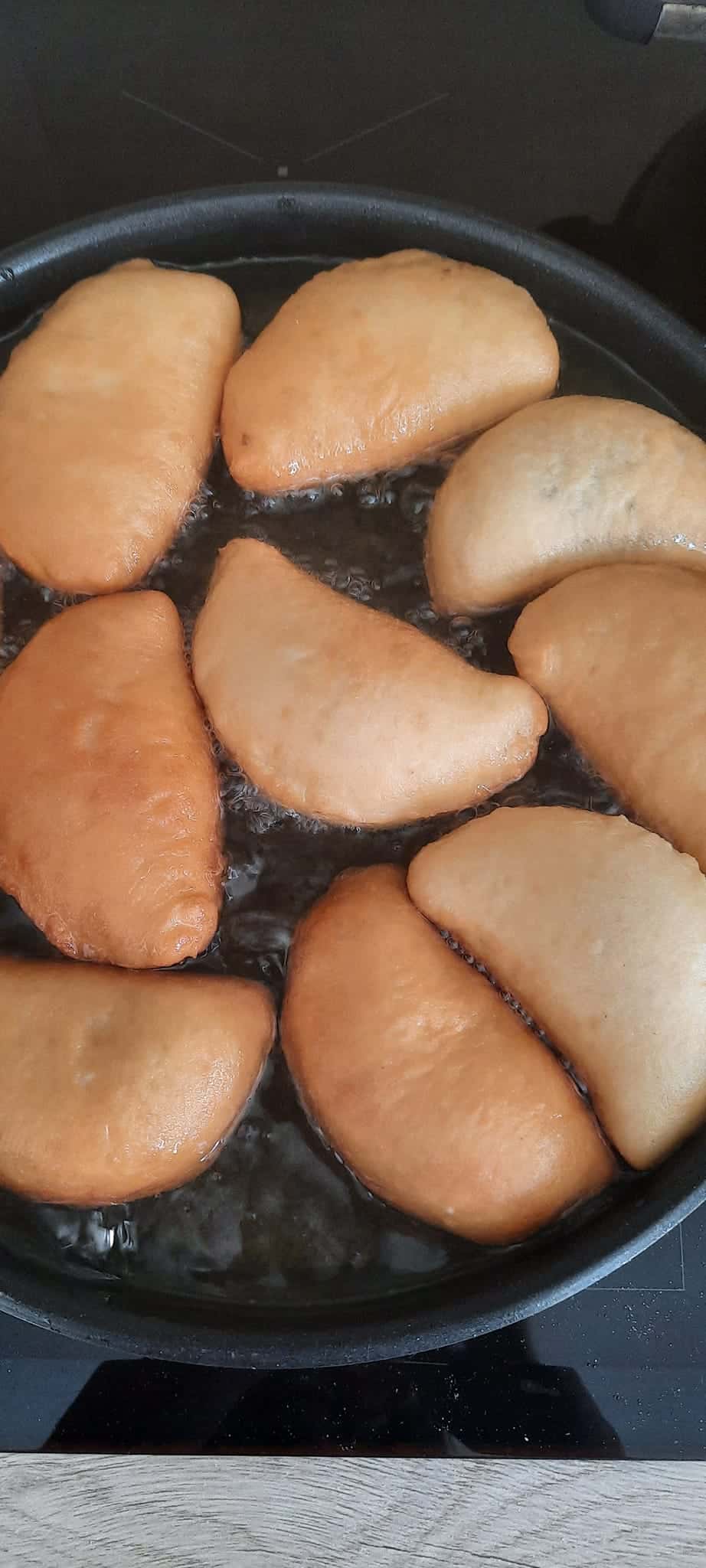 Пісні пампухи за чудовим рецептом української господині: пампушки виходять дуже смачні і пухкі