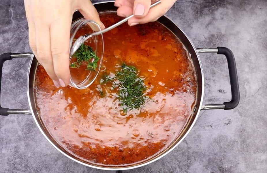 Готую свій улюблений ПІСНИЙ СУП "Розсольник" - додавання деяких спецій та заправки роблять його ще більш насиченим до смаку