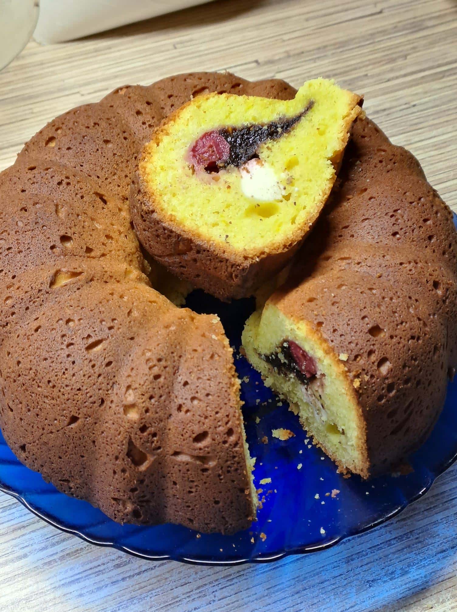 Кекс з потрійною начинкою - чудовий, перевірений рецепт випічки від української господині