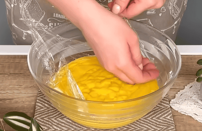 Французький кремовий торт з вишнями - найсмачніший і найніжніший десерт, який я коли-небудь їла - так просто і так смачно