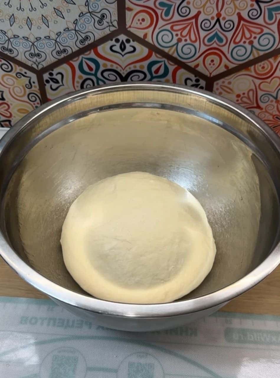 Смачніше будь-якої піци! Коли в холодильнику є шматочок ковбаси, сиру і зелені готую ці АПЕТИТНІ ЗАВИТКИ - діти у захваті