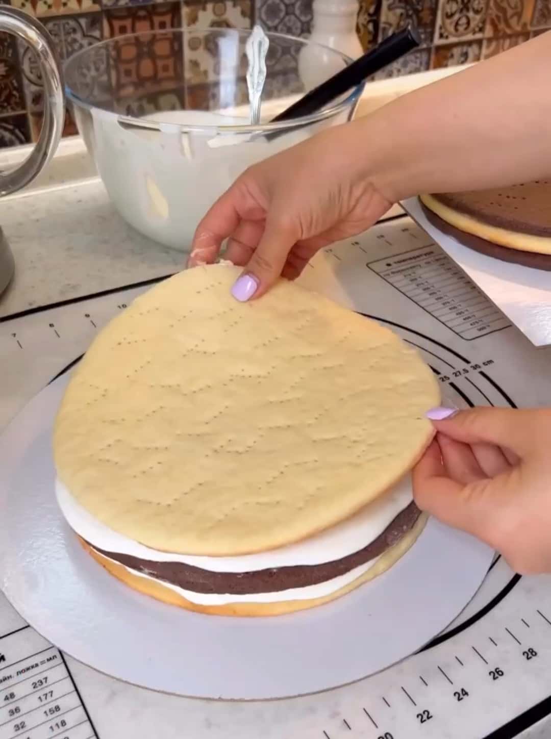 Улюблений торт «Ведмедик на півночі» - готую смачний і ніжний тортик БЕЗ яєць і міксера, дуже простий і швидкий рецепт в домашніх умовах