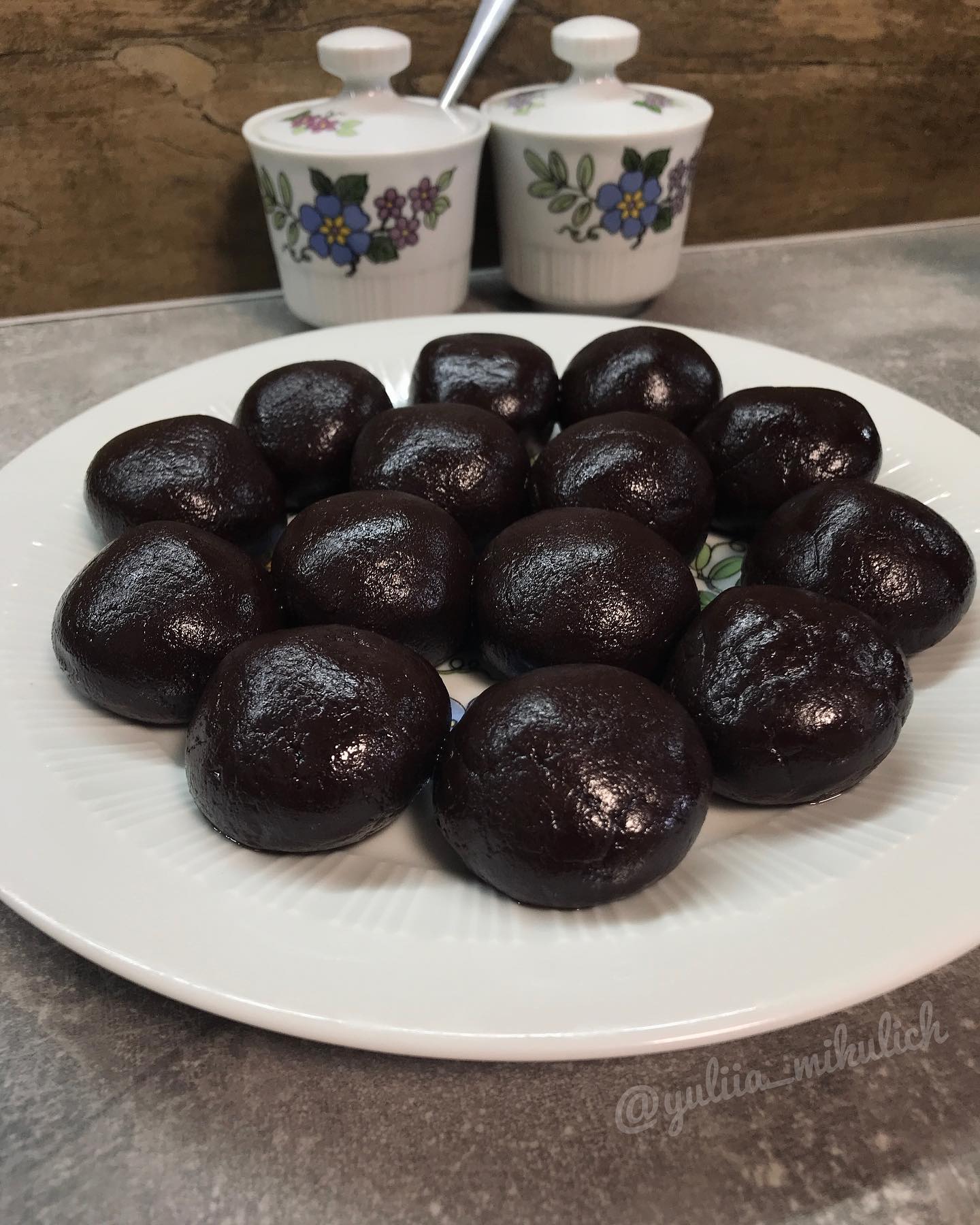 Дуже хороший рецепт шоколадного печива без яєць та молочних продуктів «Шоколадна бавовна» - смачне, ароматне та дуже гарне