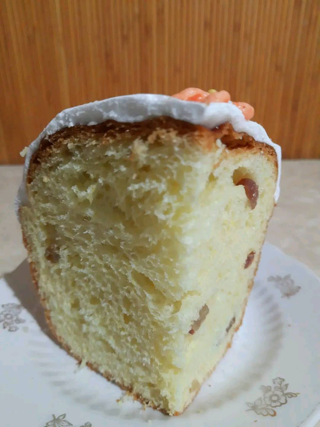 БАБУСИНА ПАСКА - пропоную Вам спекти паску за вдалим рецептом, він легкий і провірений роками, паска виходить смачна, в міру солодка, має повітряну структуру