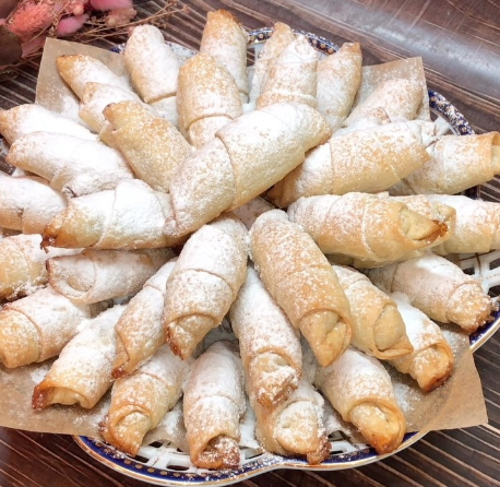 Улюблена випічка всіх часів - слойоні «Пальчики» із смачною горіховою начинкою: вдалий і простенький рецепт до чаю