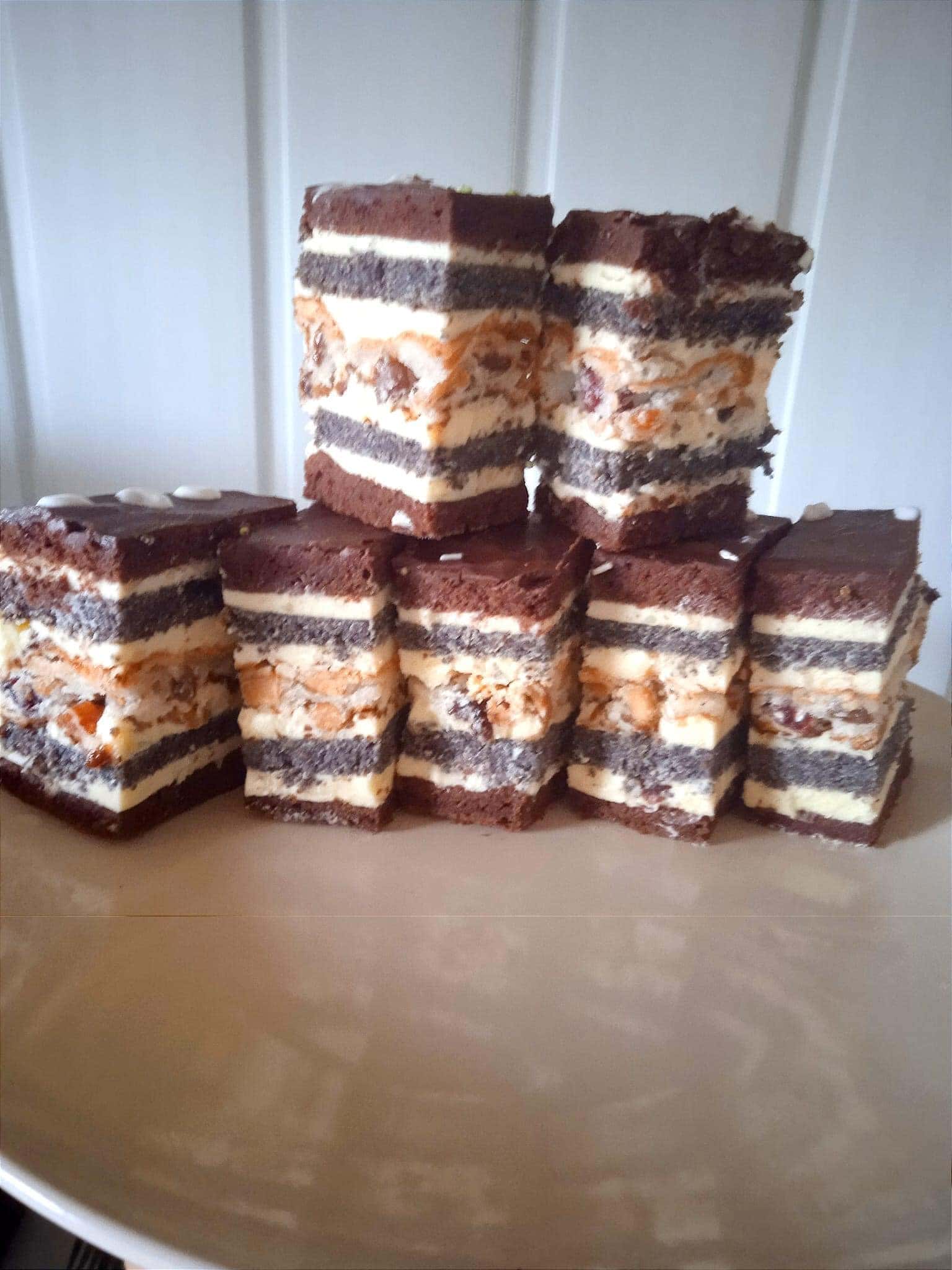 Торт "Княжа доба" від української господині: неймовірно красивий та смачний пляцок до будь-якого свята