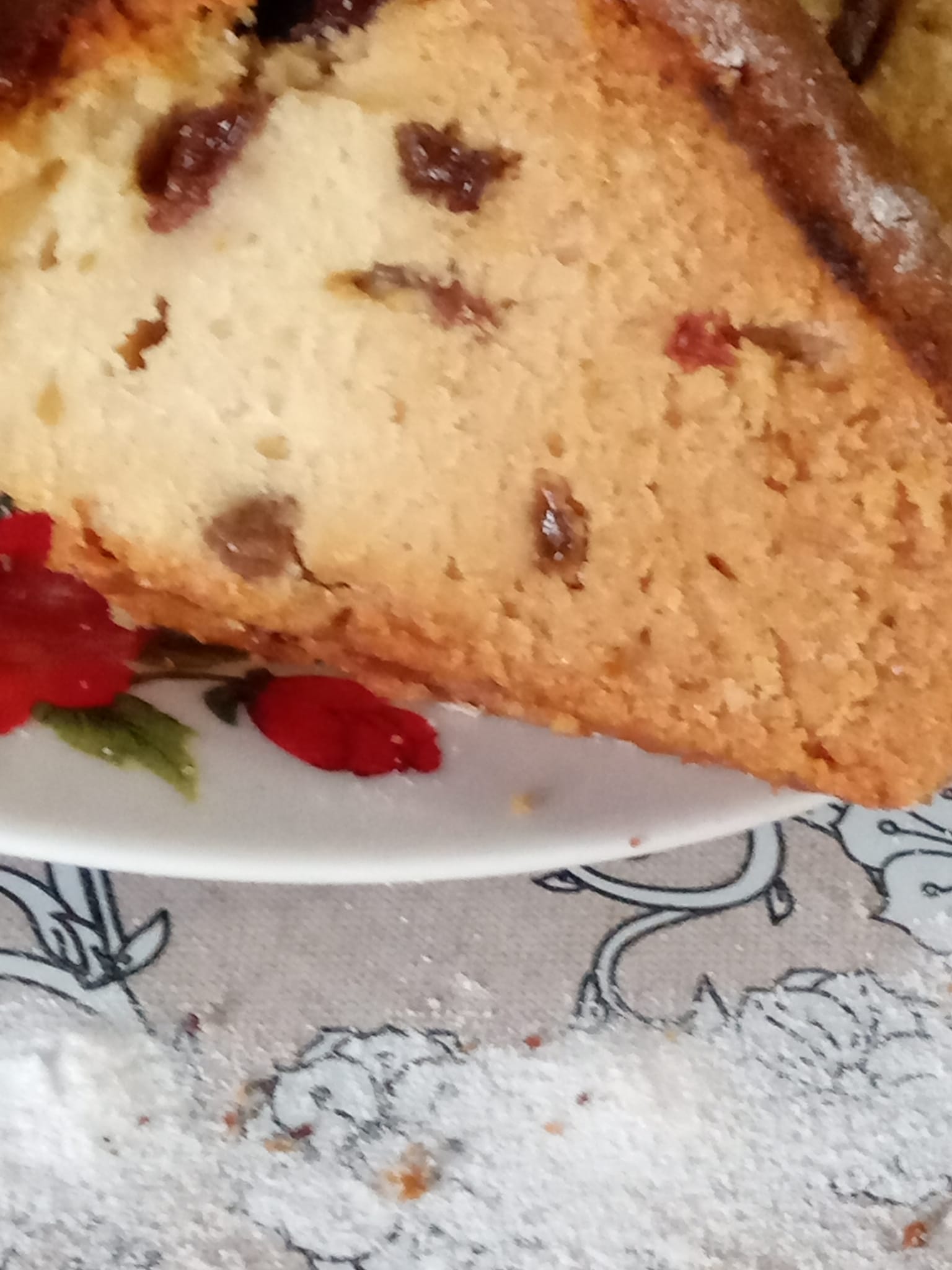 Пісний медовий кекс з родзинками - цей кекс без яєць та молочної продукції, легко готується, та не потребує використання міксера