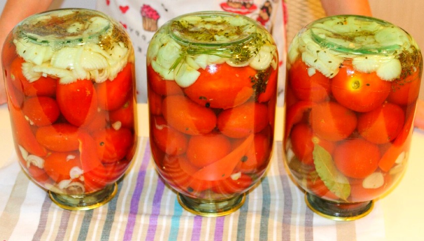 Мариновані помідори з цибулею на зиму - готую тільки так! Ідеальний смак і маринаду і самих помідор!