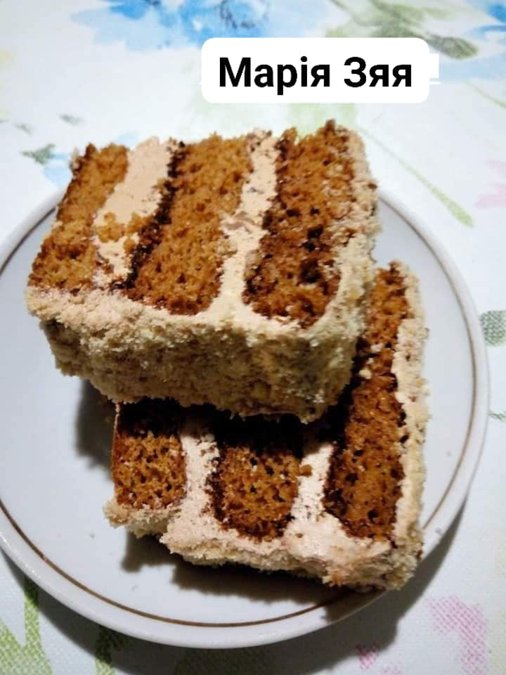 Медовий пляцок з горішками - пухка і ароматна випічка, готуємо за чудовим рецептом від української господині